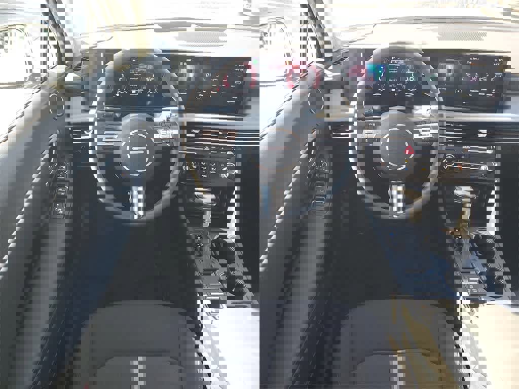 Used 2025 Hyundai Sonata SE image 16