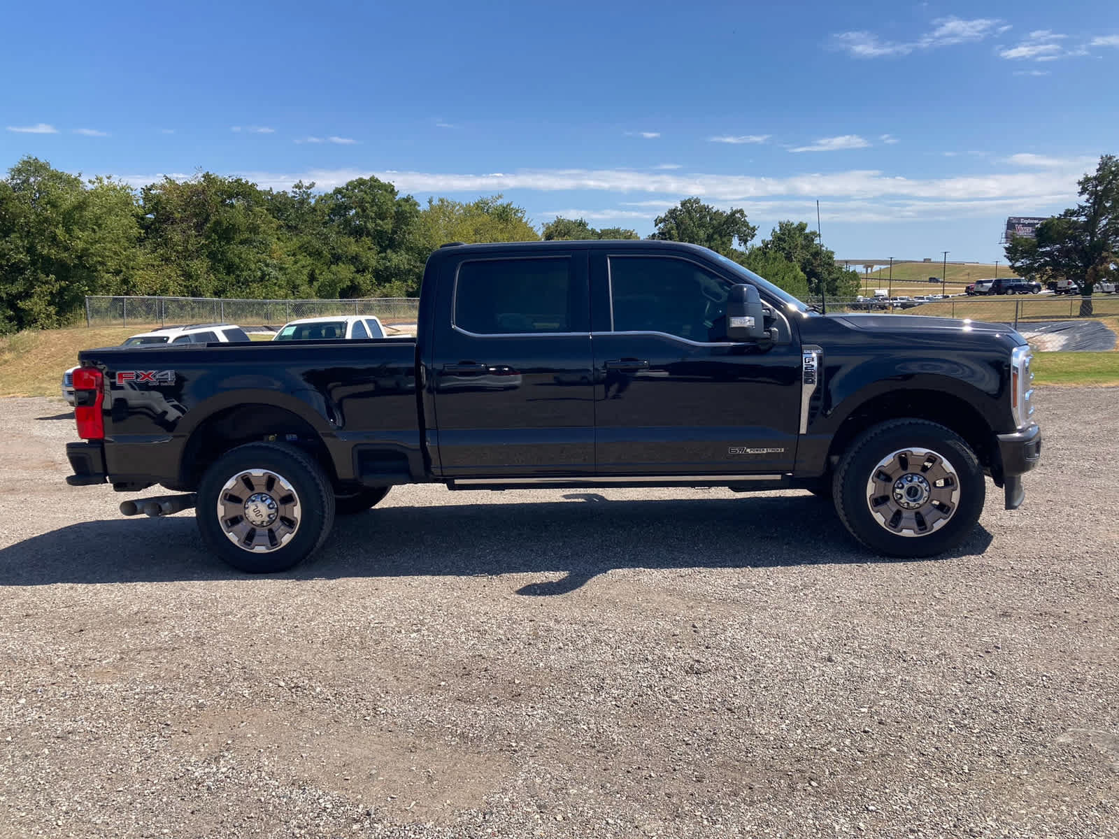 Used 2025 Ford F250 King Ranch w/ FX4 Off-Road Package AWD/4WD image 8