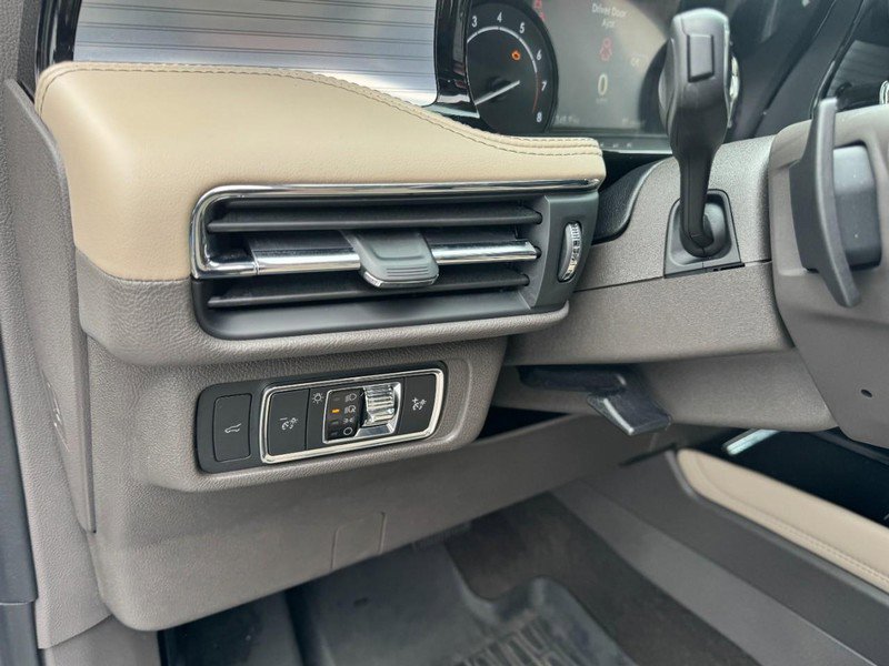 Certified 2022 Lincoln Corsair FWD w/ Equipment Group 101A image 14