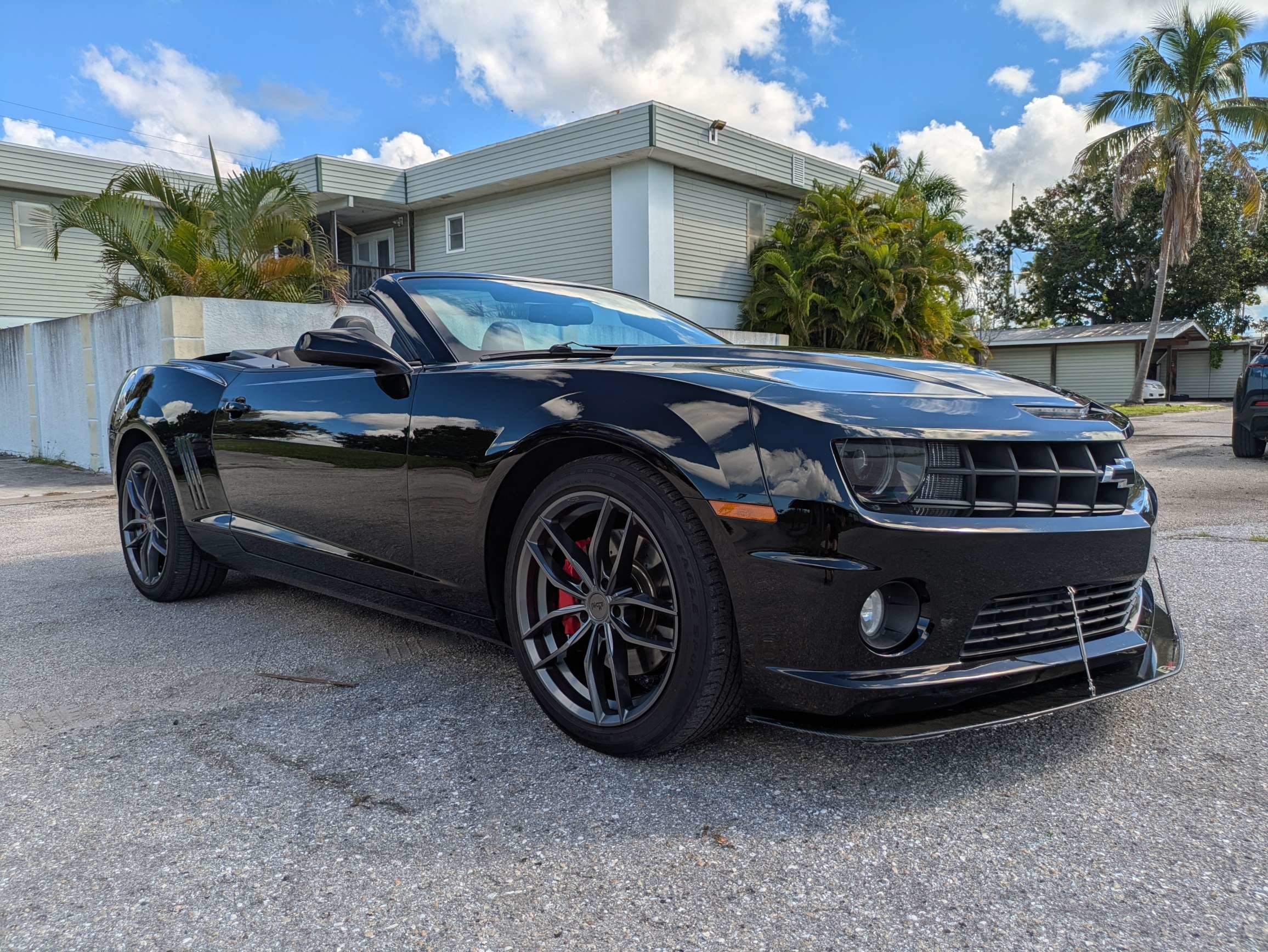 Used 2011 Chevrolet Camaro SS w/ RS Package RWD image 2