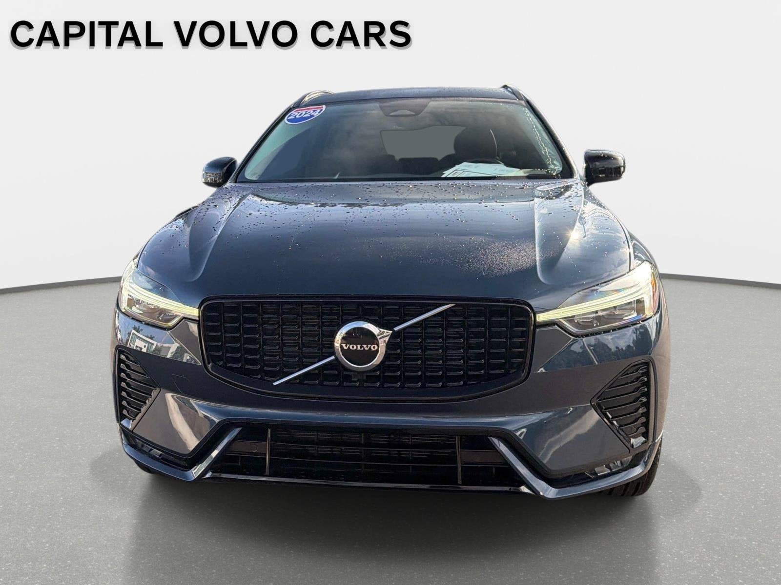 Certified 2024 Volvo XC60 B5 Core AWD/4WD image 2
