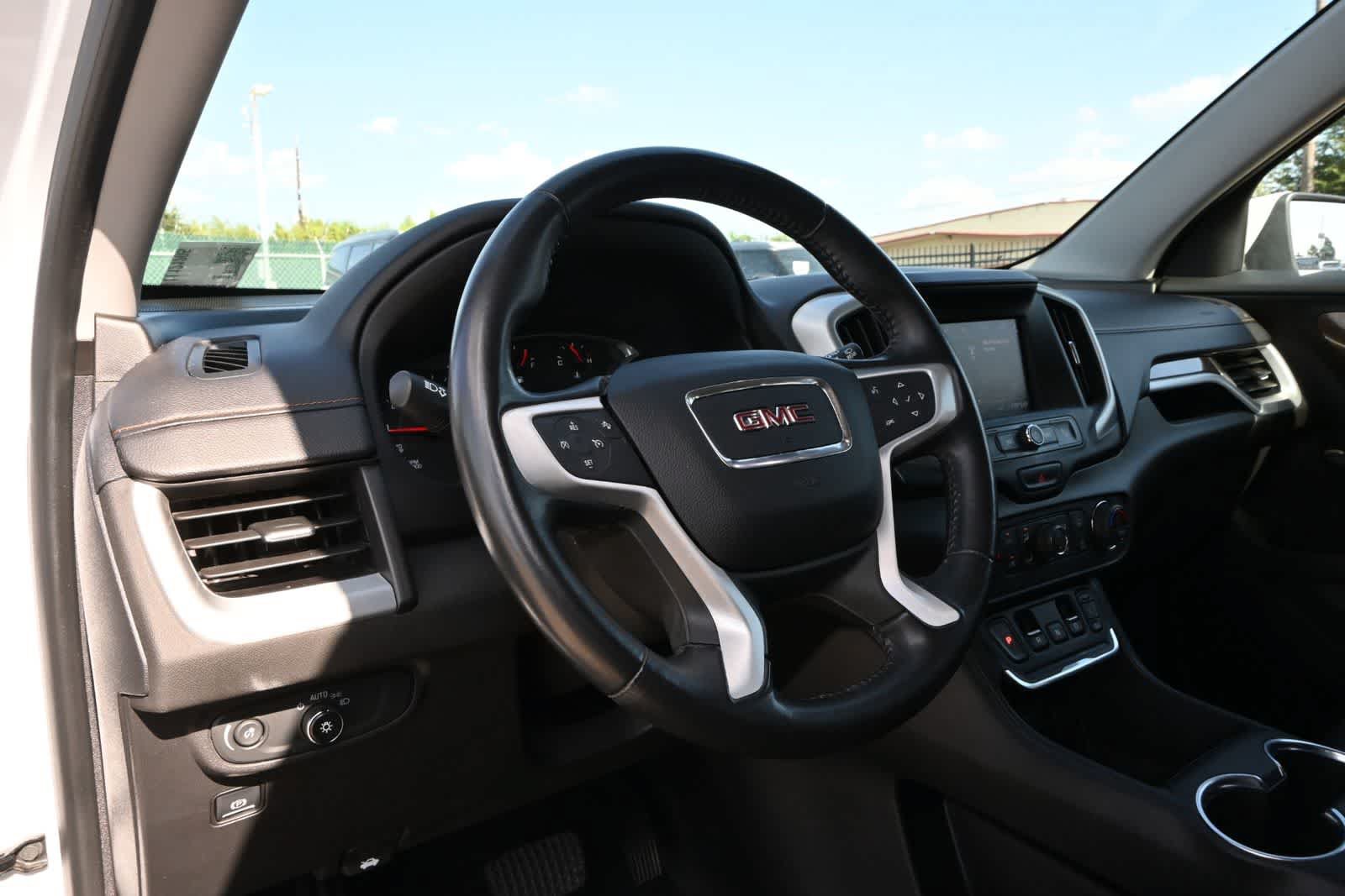 Used 2020 GMC Terrain SLE w/ Driver Convenience Package FWD image 15