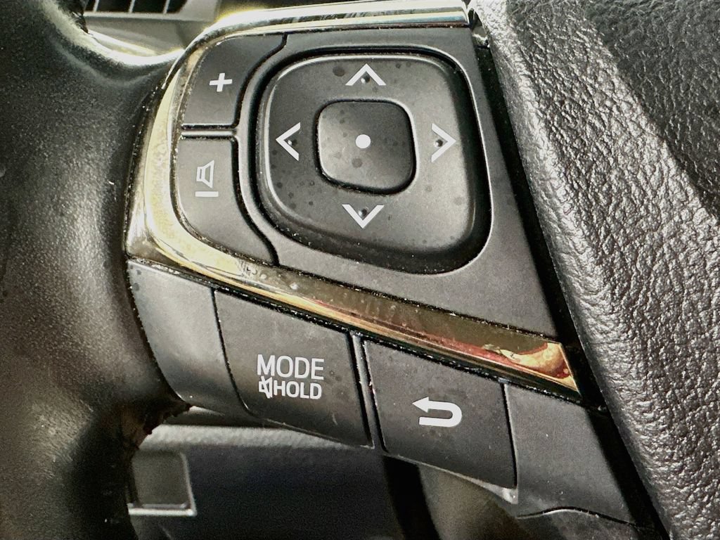 Used 2017 Toyota Avalon Touring FWD image 25