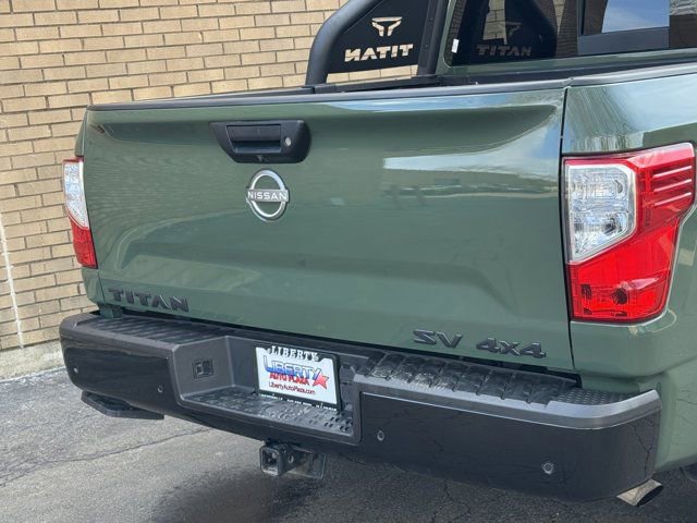 Used 2024 Nissan Titan SV w/ SV Bronze Edition Package image 26
