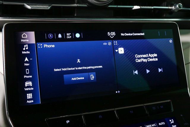 Used 2023 Maserati Grecale Modena AWD/4WD image 17