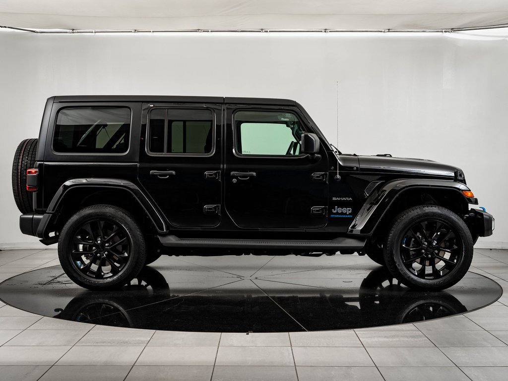 Used 2023 Jeep Wrangler Unlimited Sahara w/ Cold Weather Group image 11