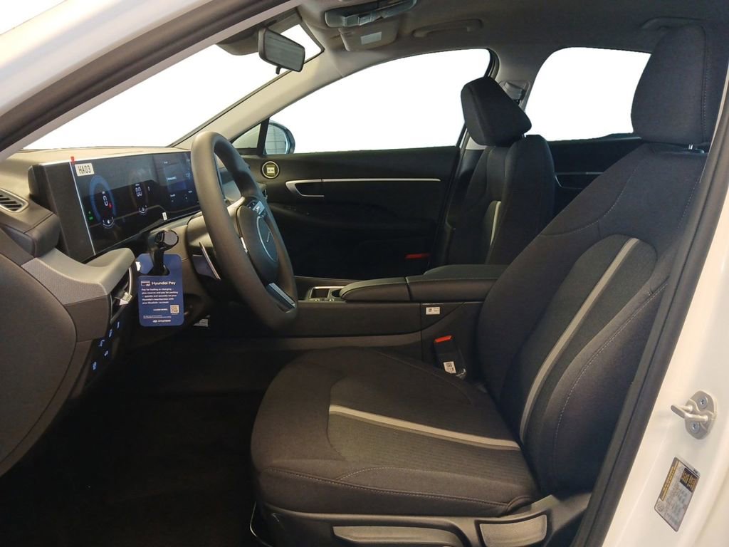 New 2026 Hyundai Sonata Blue FWD image 9