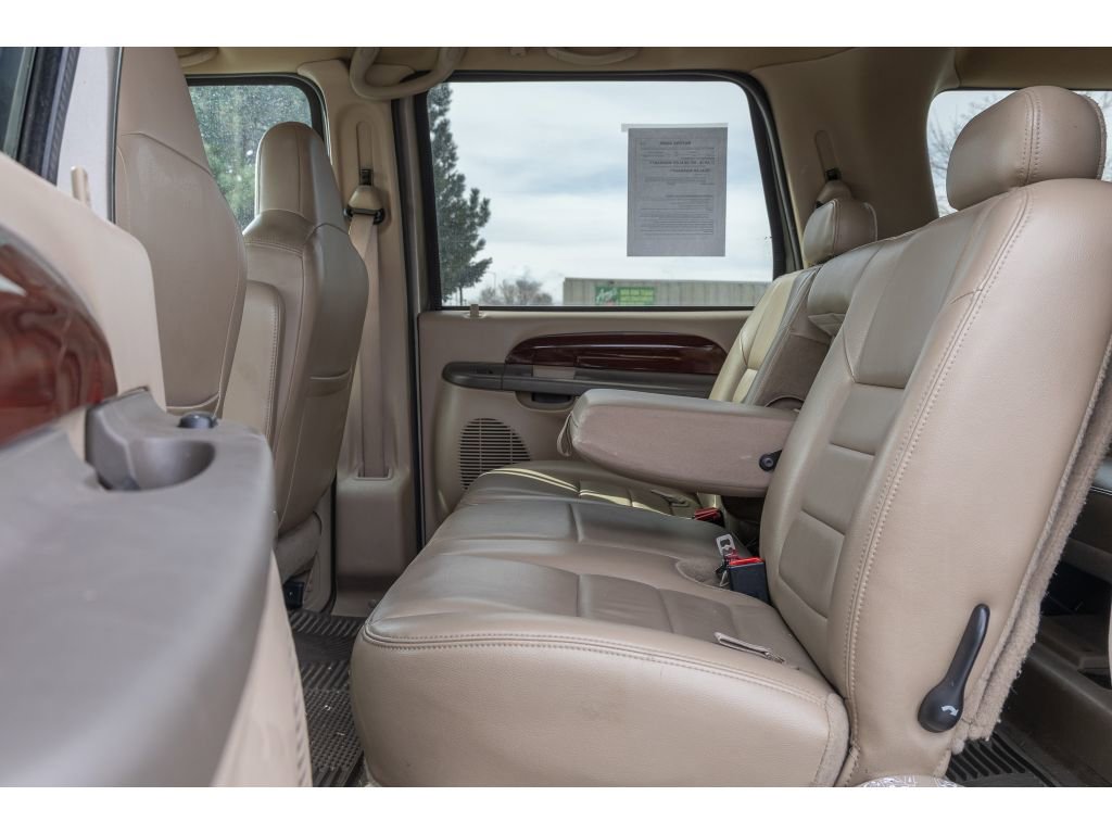 Used 2004 Ford Excursion Limited image 5