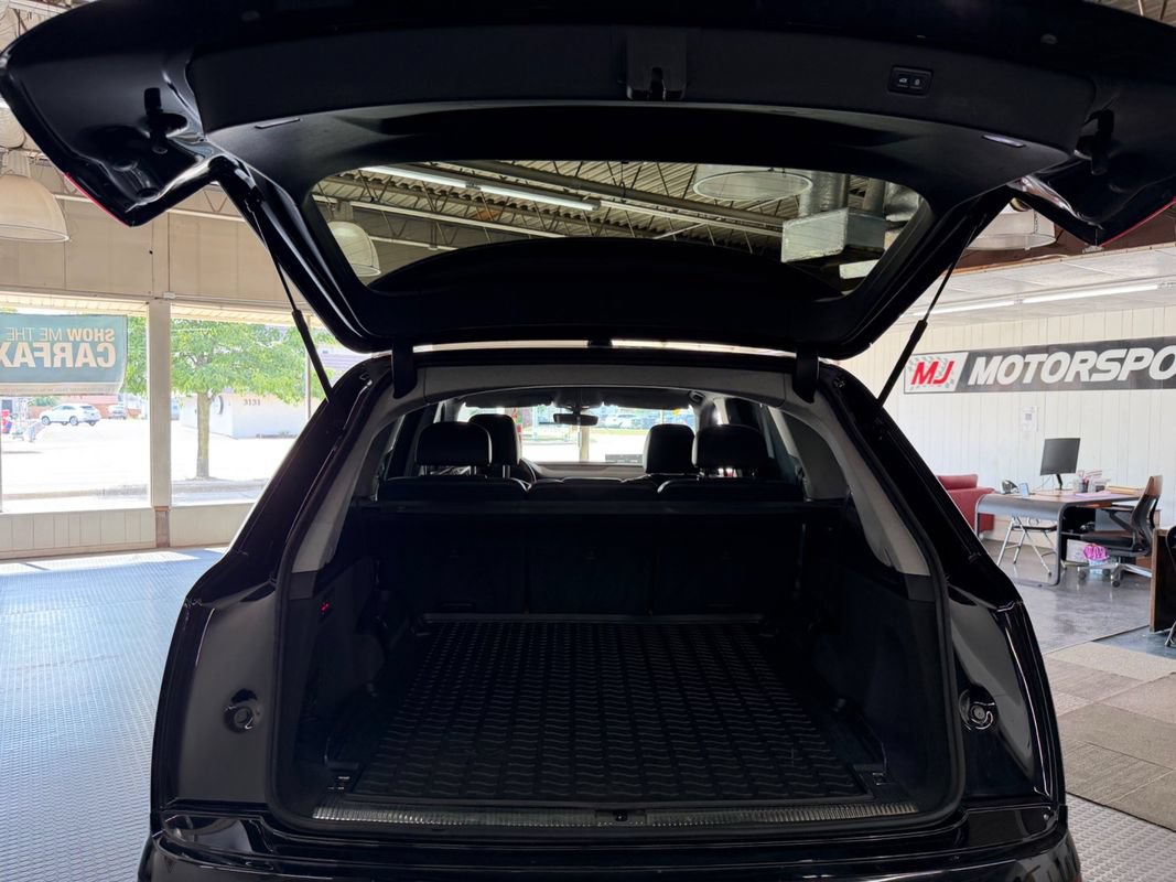 Used 2018 Audi Q7 3.0T Prestige AWD/4WD image 43