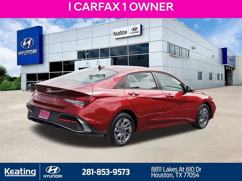 Used 2024 Hyundai Elantra SEL FWD image 5