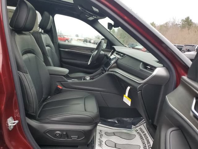 New 2025 Jeep Grand Cherokee Limited AWD/4WD image 24