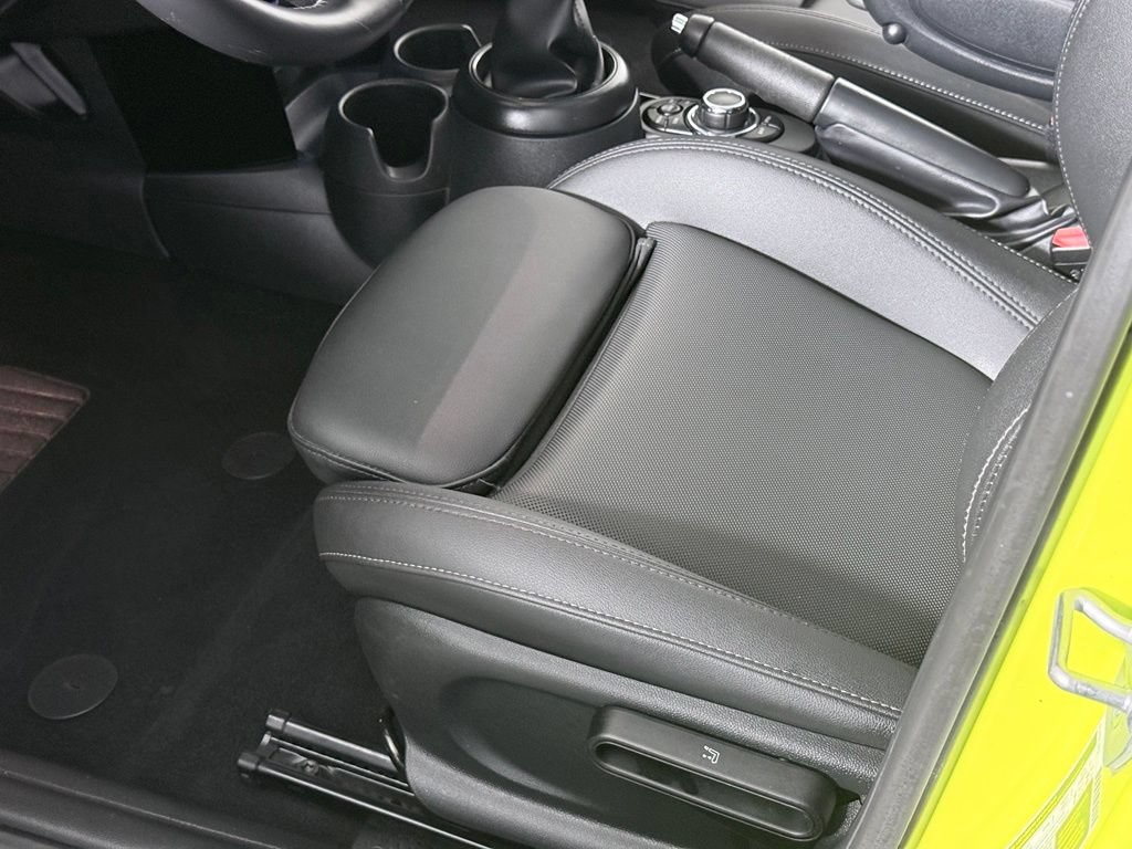 Certified 2024 MINI Cooper S FWD image 23