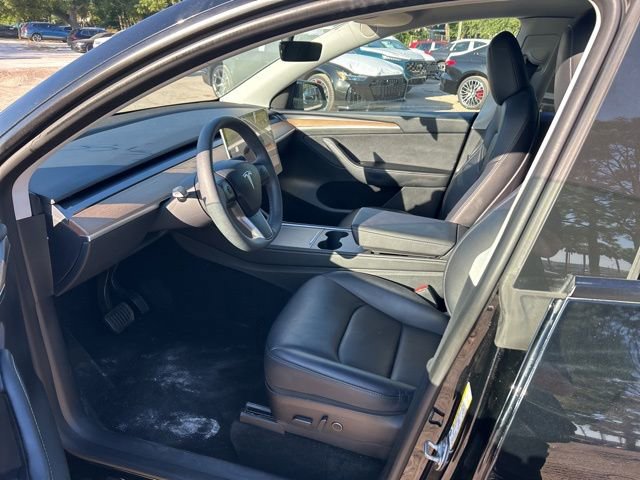 Used 2023 Tesla Model Y Long Range image 5