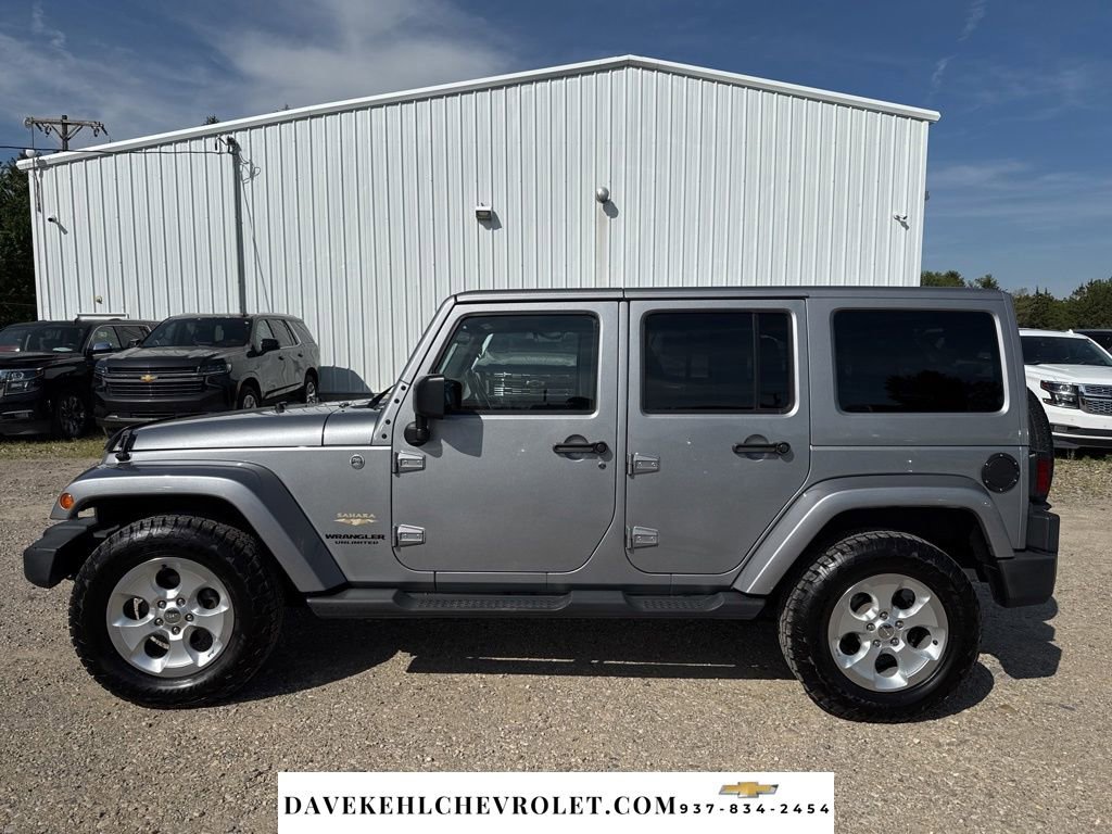 Used 2015 Jeep Wrangler Unlimited Sahara AWD/4WD image 2