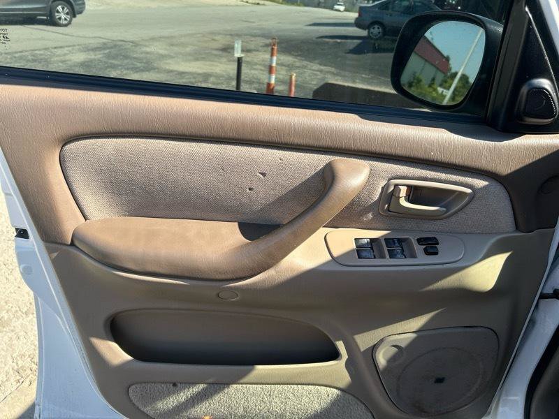 Used 2003 Toyota Sequoia SR5 RWD image 6