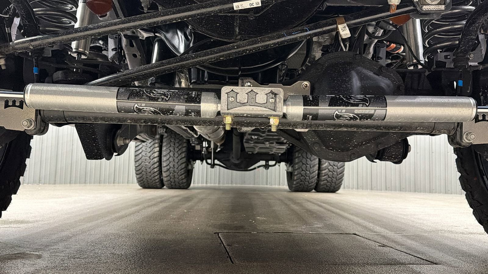 Used 2026 Ford F450 Platinum w/ FX4 Off-Road Package AWD/4WD image 15