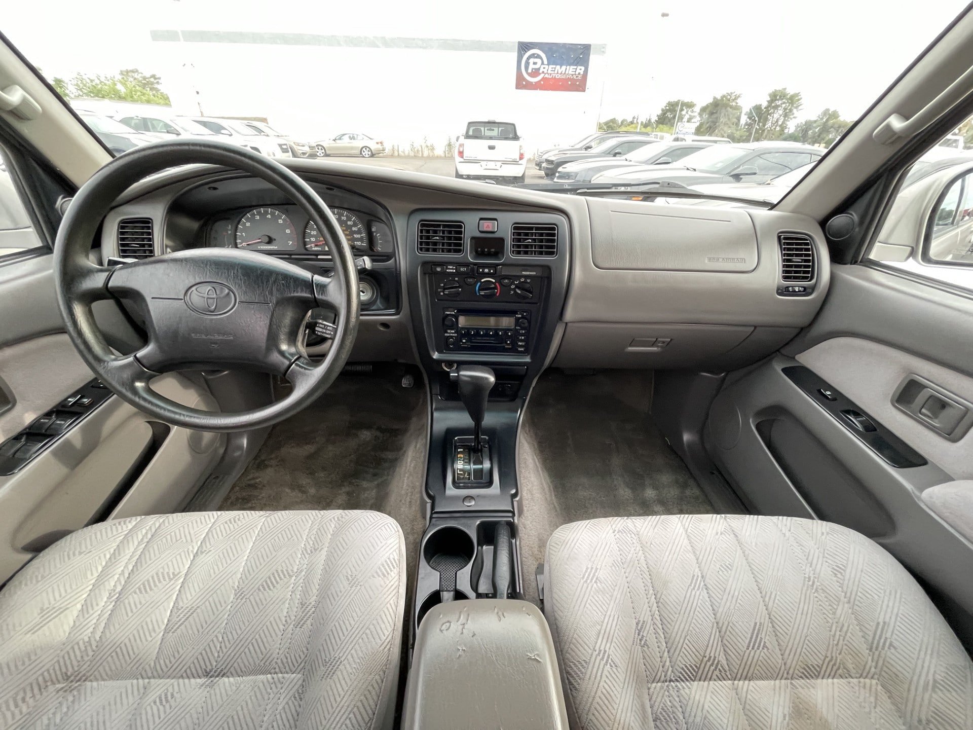 Used 2001 Toyota 4Runner SR5 RWD image 20