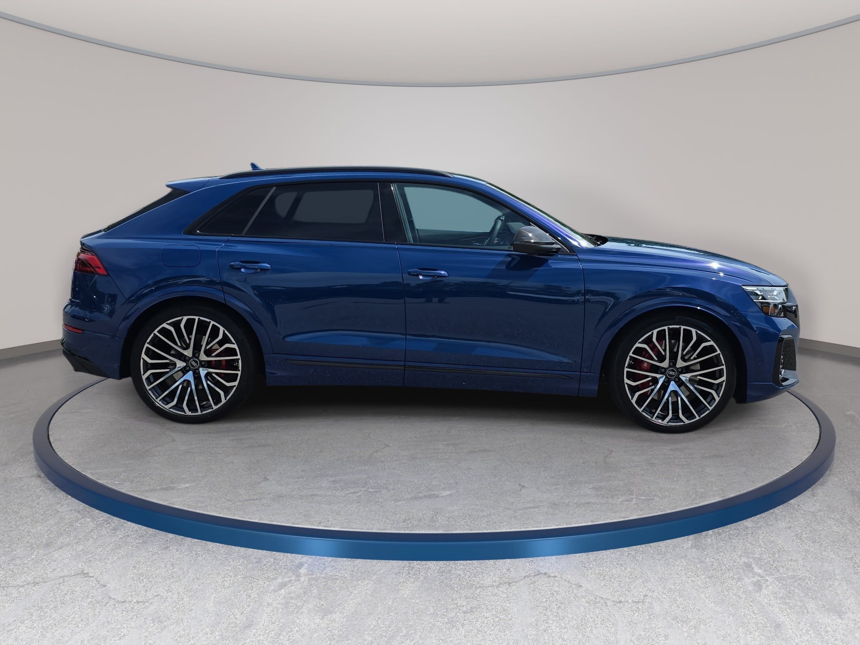 New 2026 Audi SQ8 Prestige AWD/4WD image 4
