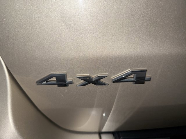 Used 2015 Jeep Grand Cherokee Limited w/ Trailer Tow Group IV image 37