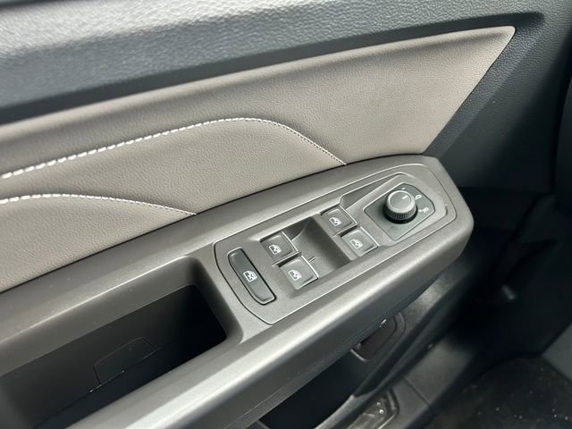 Used 2023 Volkswagen Atlas SE AWD/4WD image 12