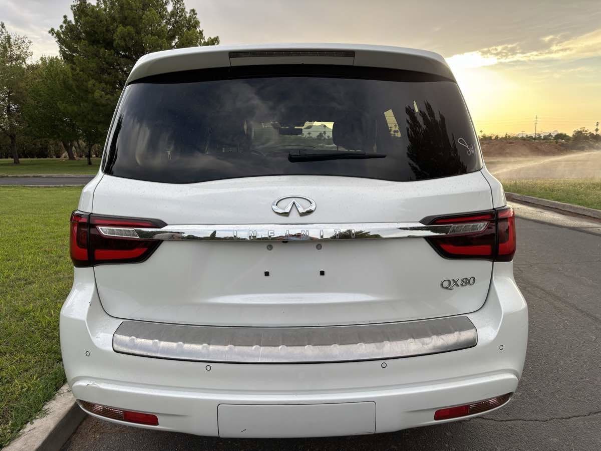 Used 2021 INFINITI QX80 Luxe image 11