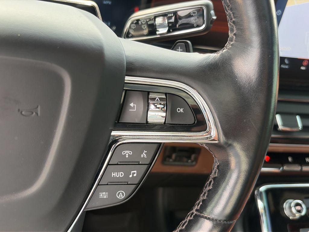 Used 2023 Lincoln Navigator L Reserve AWD/4WD image 26