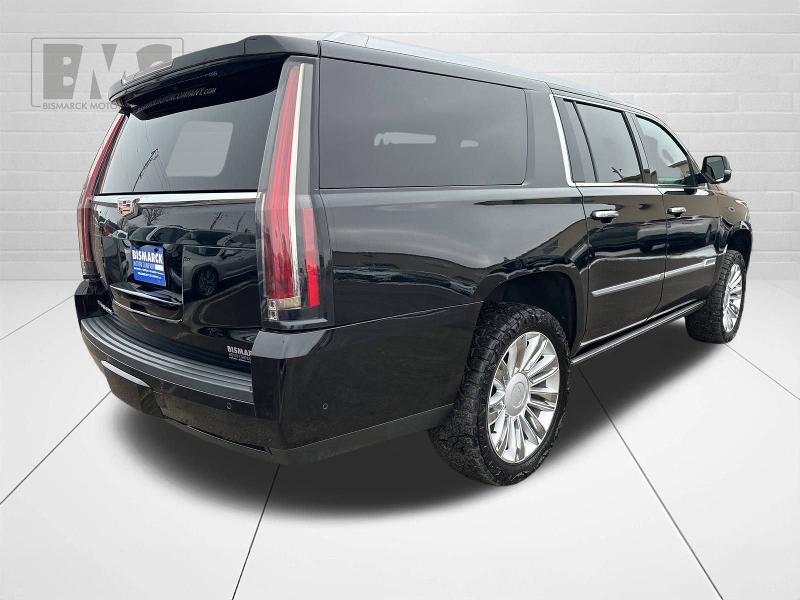 Used 2020 Cadillac Escalade ESV Platinum AWD/4WD image 4