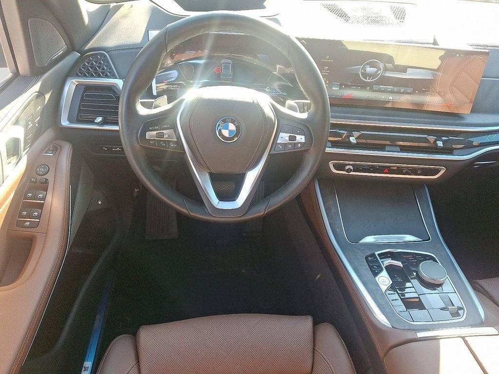 Certified 2026 BMW X5 xDrive50e w/ Climate Comfort Package image 12