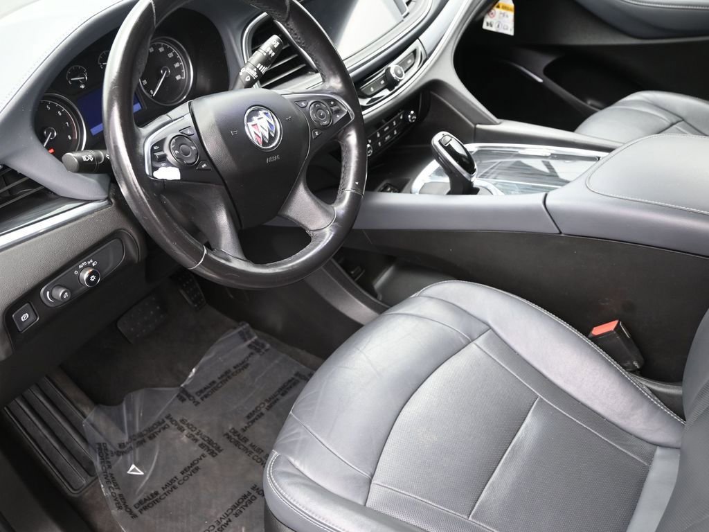 Used 2020 Buick Enclave Essence image 11