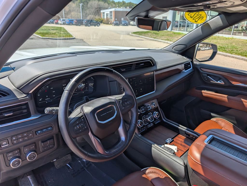 Used 2023 GMC Yukon Denali Ultimate AWD/4WD image 20
