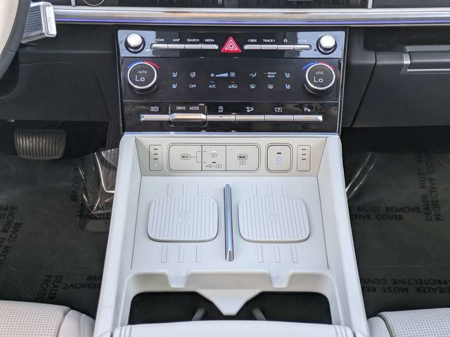 Used 2025 Hyundai Santa Fe Calligraphy FWD image 20
