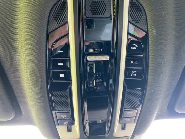 Used 2023 Porsche Cayenne Coupe AWD/4WD image 20