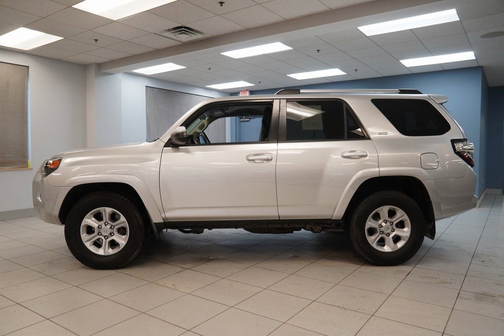 Used 2019 Toyota 4Runner SR5 image 2