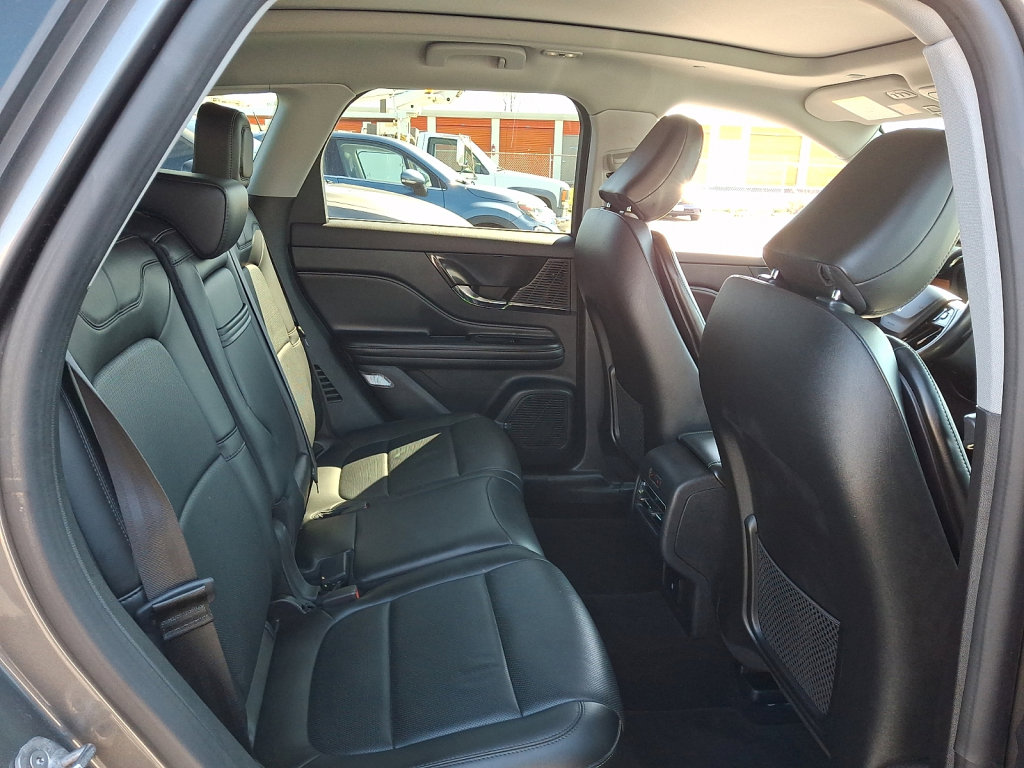 Used 2022 Lincoln Corsair Reserve w/ Equipment Group 201A image 15