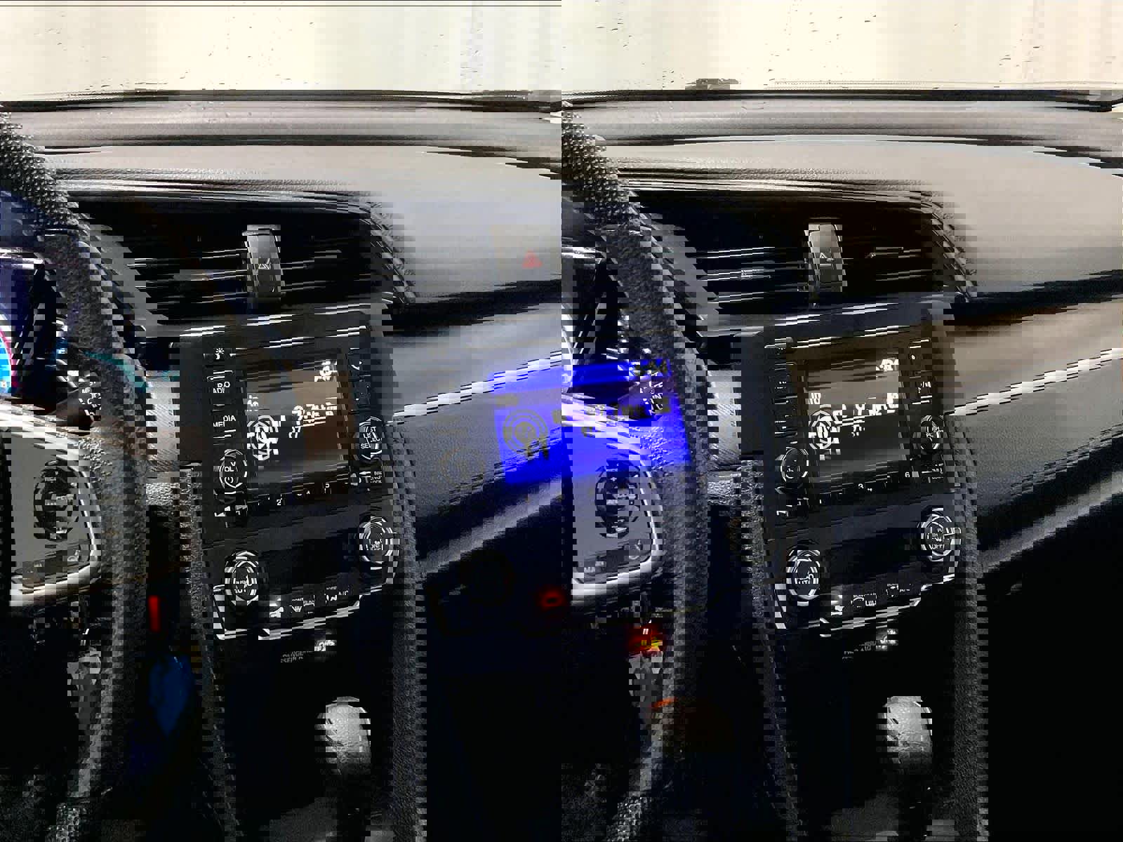 Used 2020 Honda Civic LX image 18