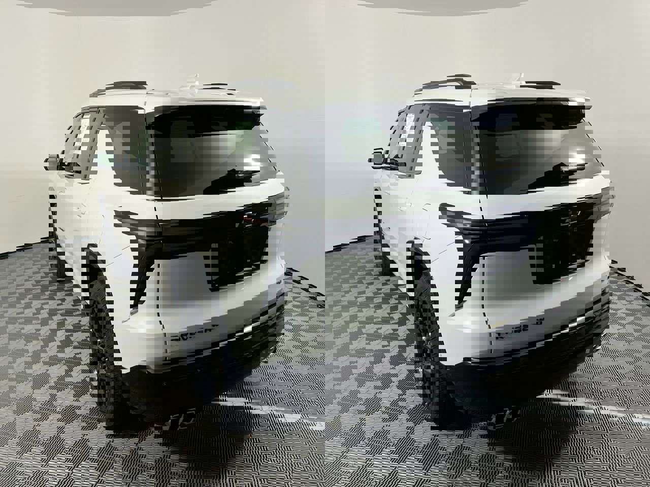 Used 2024 Chevrolet Traverse RS w/ LPO, Floor Liner Package image 5