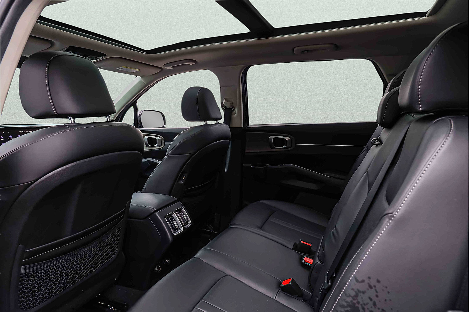 Certified 2023 Kia Sorento S w/ Panoramic Sunroof Package AWD/4WD image 22