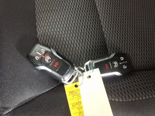 Used 2016 Ford Explorer XLT w/ Equipment Group 201A AWD/4WD image 12