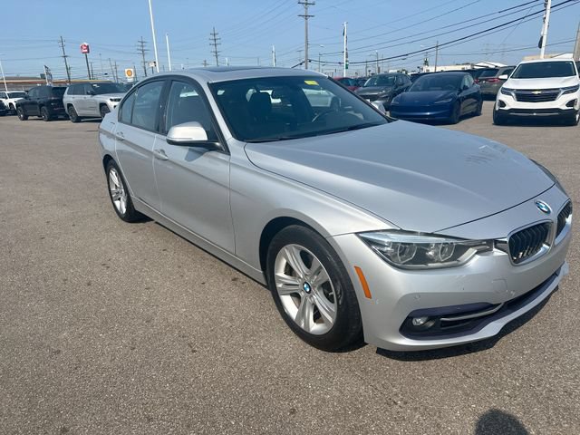 Used 2016 BMW 328i xDrive Sedan AWD/4WD image 11