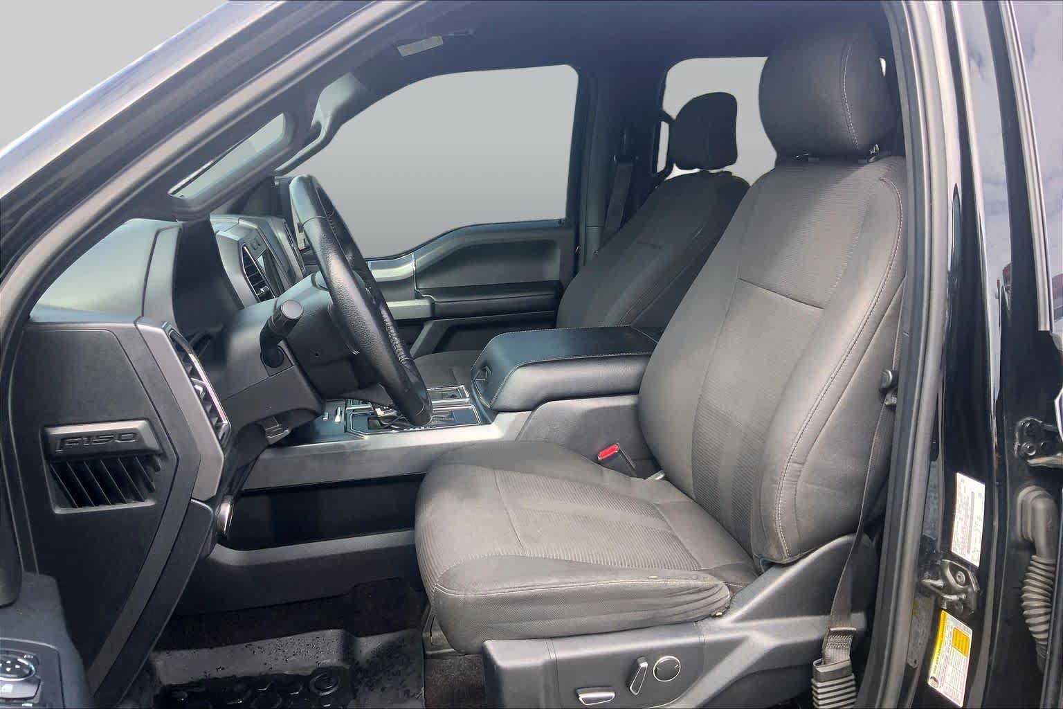 Used 2016 Ford F150 XLT w/ Equipment Group 302A Luxury RWD image 8