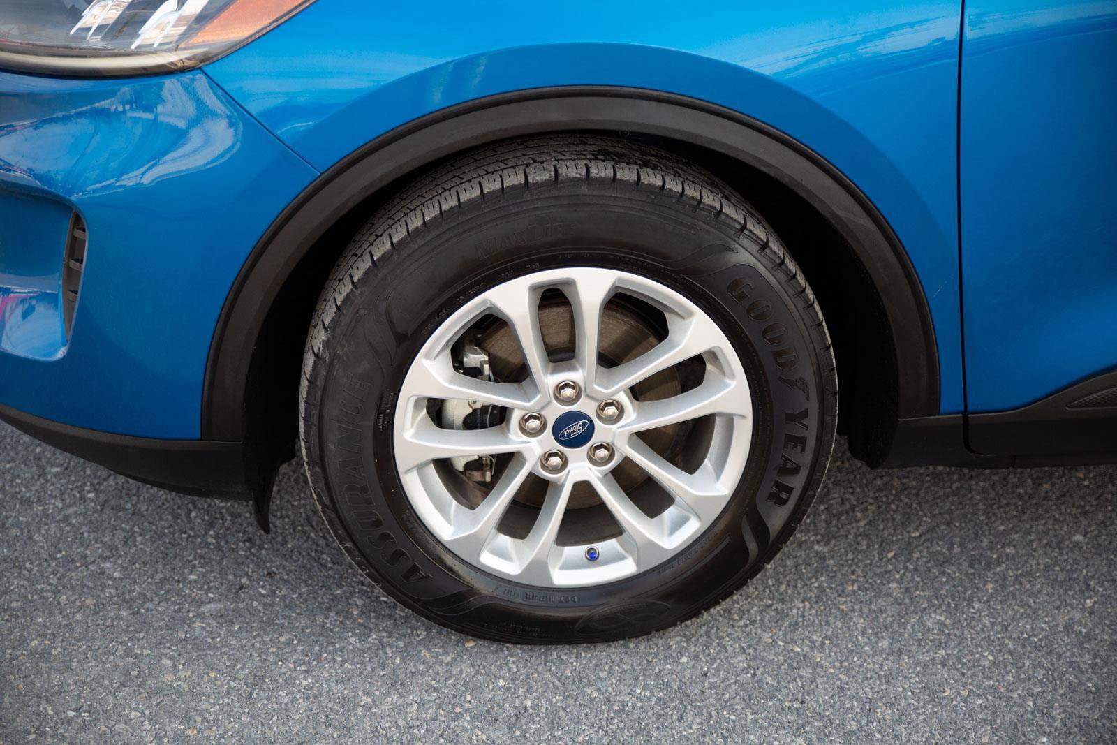 Used 2020 Ford Escape SE image 9