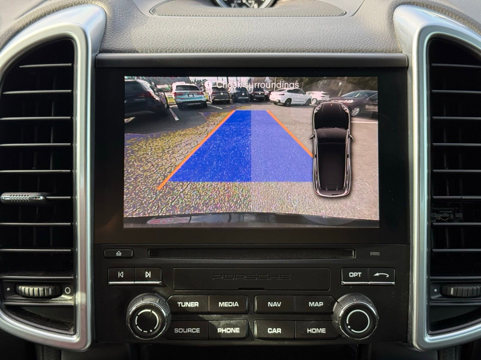 Used 2017 Porsche Cayenne image 21