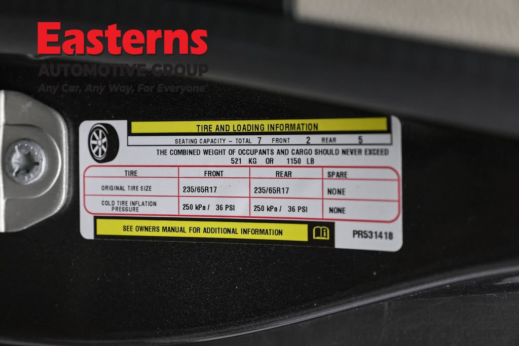 Used 2023 Chrysler Pacifica Touring-L FWD image 36