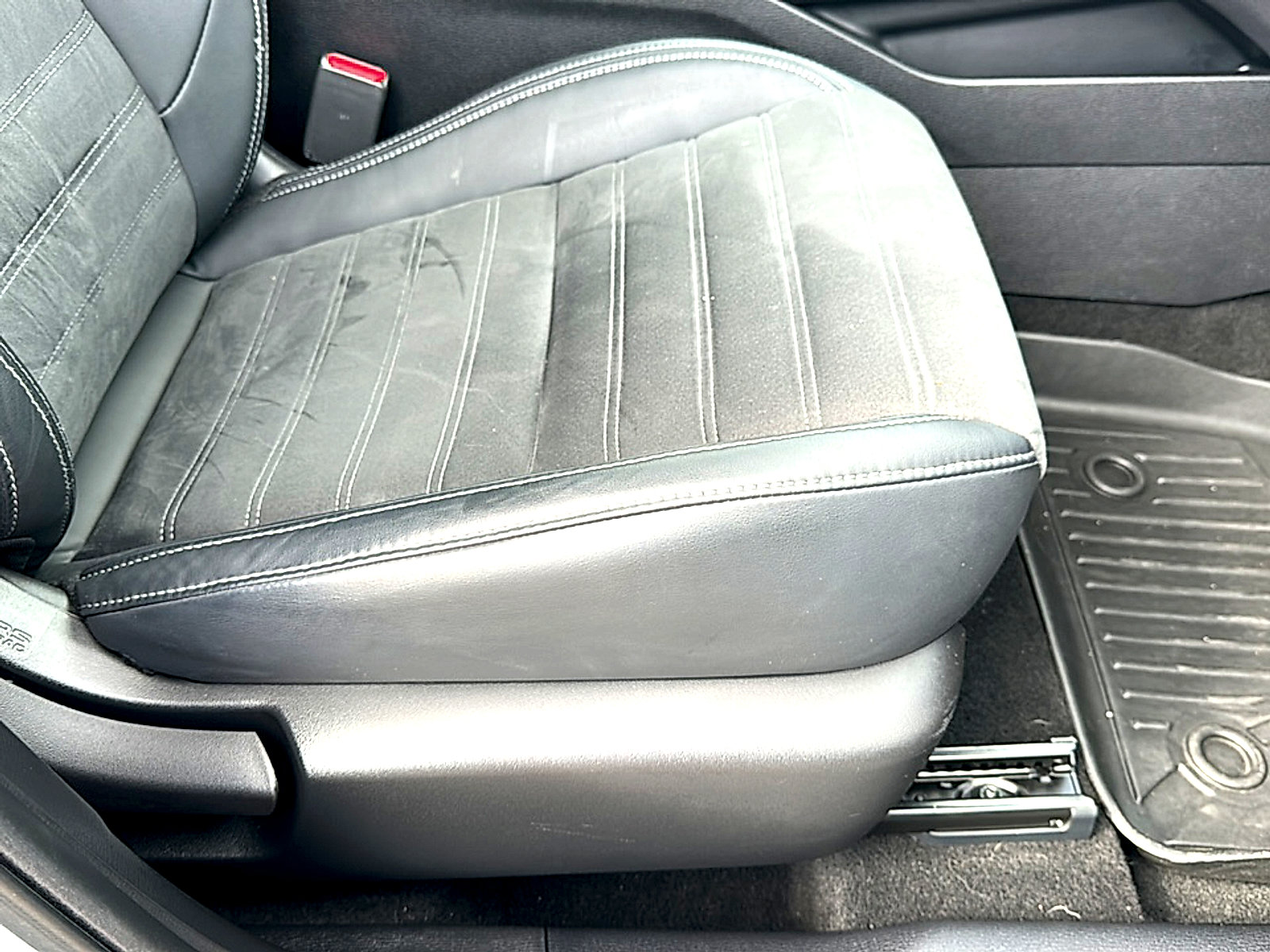 Used 2023 Mitsubishi Outlander SE FWD image 26