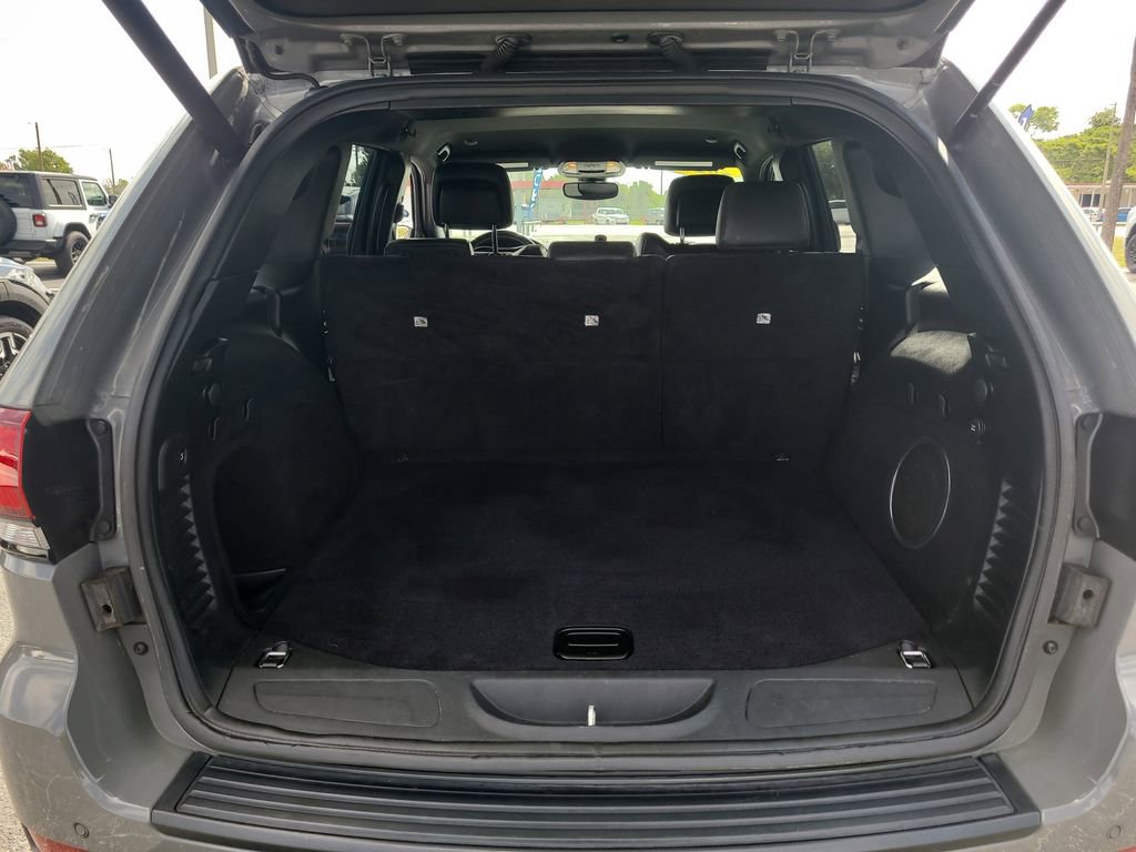 Used 2020 Jeep Grand Cherokee Altitude RWD image 7