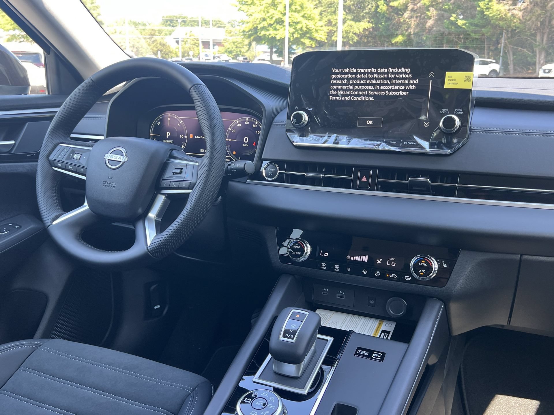 New 2026 Nissan Rogue SL AWD/4WD image 3