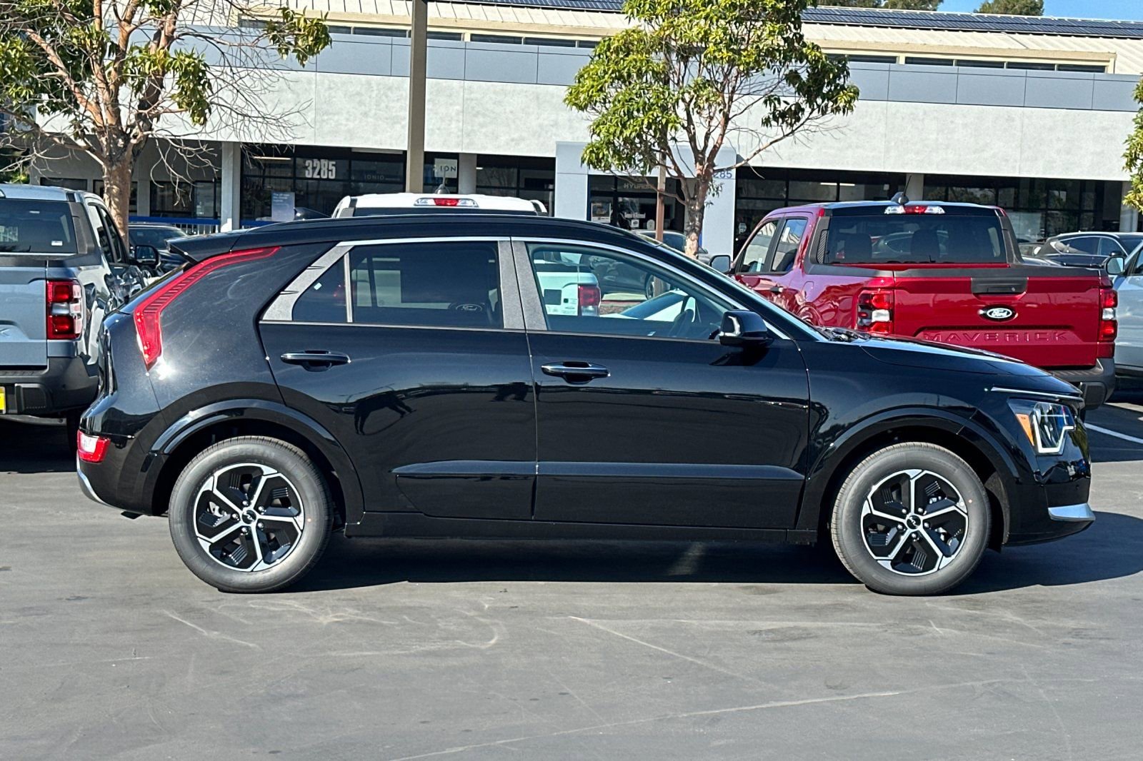 New 2026 Kia Niro SX image 3