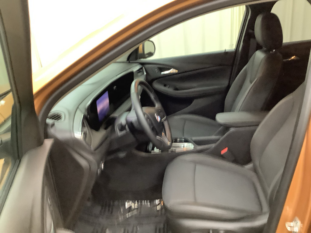 Used 2025 Buick Encore GX Preferred w/ Comfort Package FWD image 14