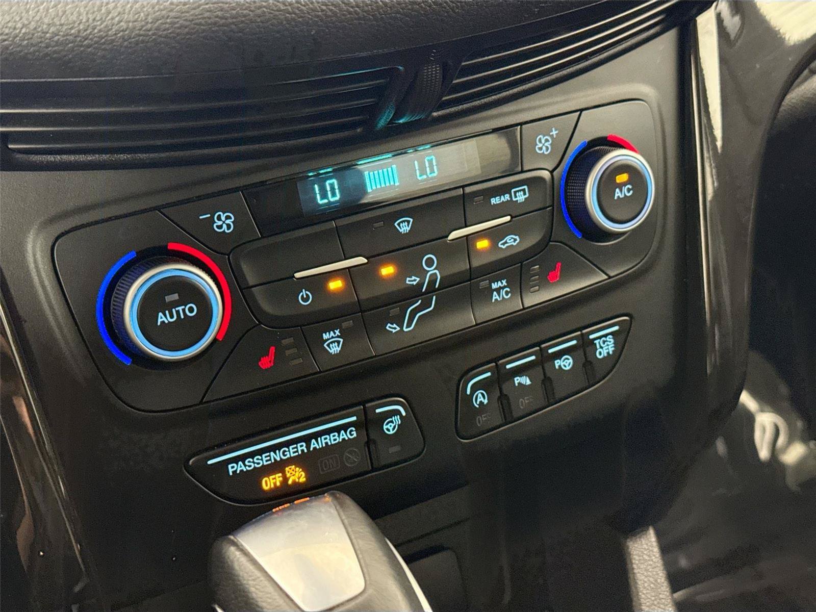 Used 2019 Ford Escape Titanium FWD image 24