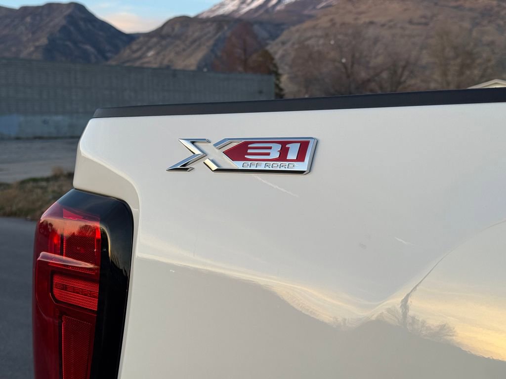 Used 2024 GMC Sierra 3500 SLE w/ SLE Convenience Package AWD/4WD image 13